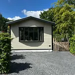 De Eik, Sfeervol Met Tuin, Op De Veluwe *