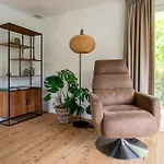 De Eik, Sfeervol Met Tuin, Op De Veluwe