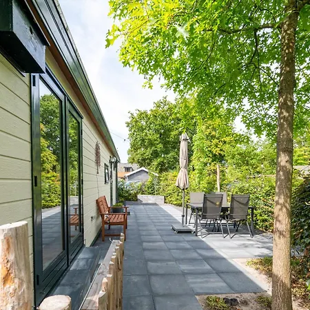 De Eik, Sfeervol Met Tuin, Op De Veluwe Chalet