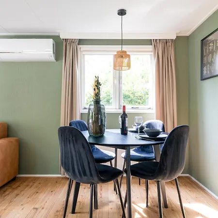 Chalet De Eik, Sfeervol Met Tuin, Op De Veluwe *