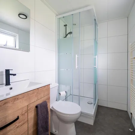 De Eik, Sfeervol Met Tuin, Op De Veluwe