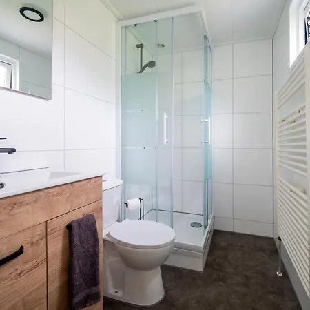 De Eik, Sfeervol Met Tuin, Op De Veluwe Chalet *