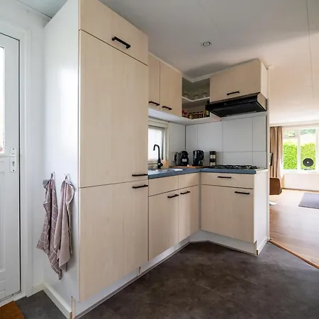 De Eik, Sfeervol Met Tuin, Op De Veluwe *