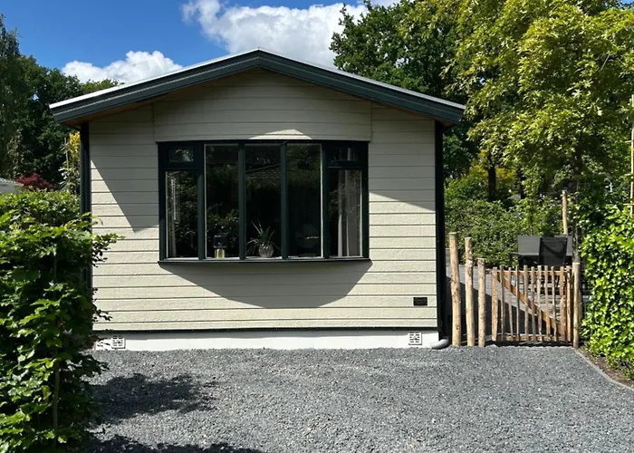 De Eik, Sfeervol Met Tuin, Op De Veluwe *