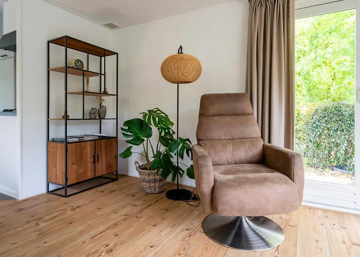 De Eik, Sfeervol Met Tuin, Op De Veluwe