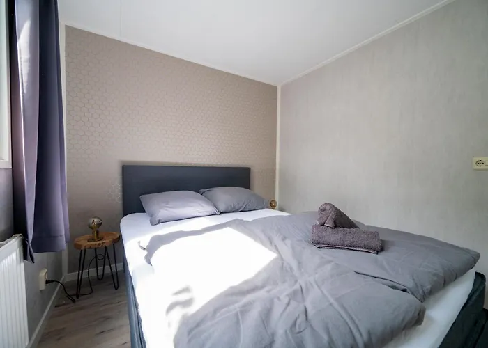 Alpstuga De Eik, Sfeervol Met Tuin, Op De Veluwe