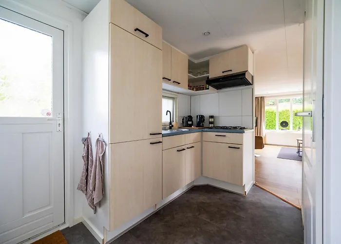 De Eik, Sfeervol Met Tuin, Op De Veluwe *